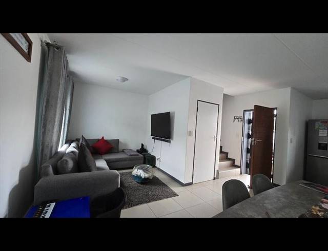 3 BEDROOM TOWNHOUSE FOR SALE IN PARKDENE